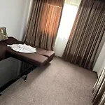 بيت ضيافة Orient Mamaia Nord 3*