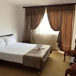 Orient Mamaia Nord بيت ضيافة 3*