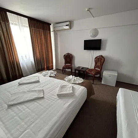 Orient Mamaia Nord 3* 那沃达利